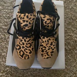 Steve Madden Cheetah print tennis shoes-cliff animal print